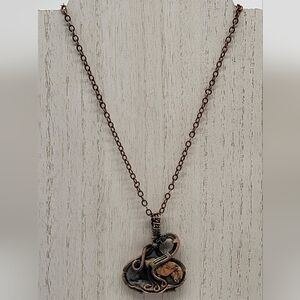 525- Wire Wrapped Pendant Natural Stone Handmade Necklace NWT